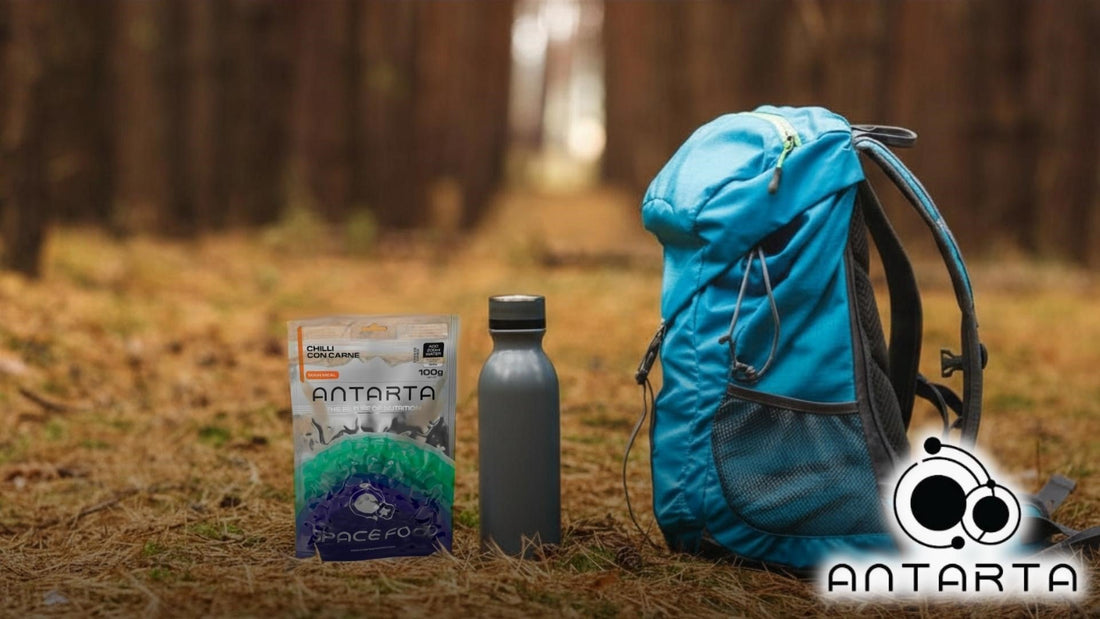 How does freeze-dried food reduce the weight of a hiking backpack?